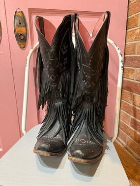 Junk Gypsy by Lane Thunderbird fringed leather boots size 10